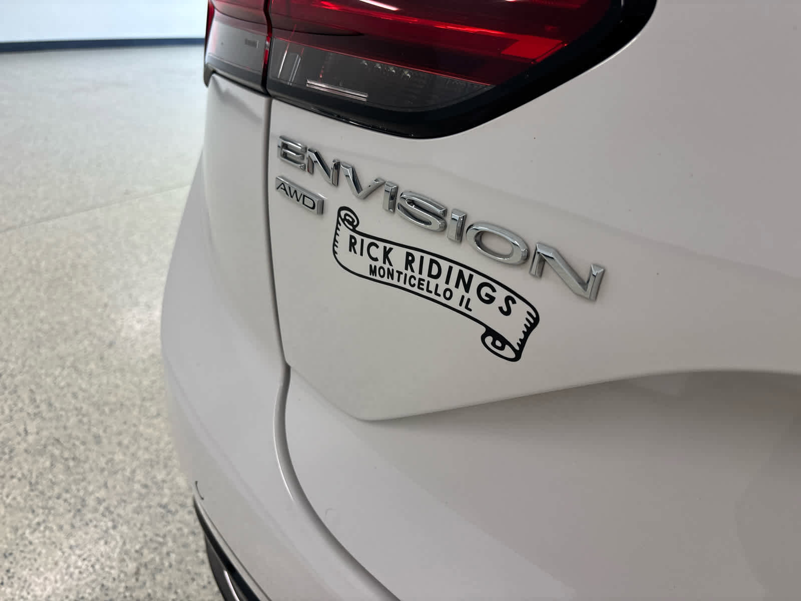 Used 2023 Buick Envision Essence w/ Technology Package I image 15