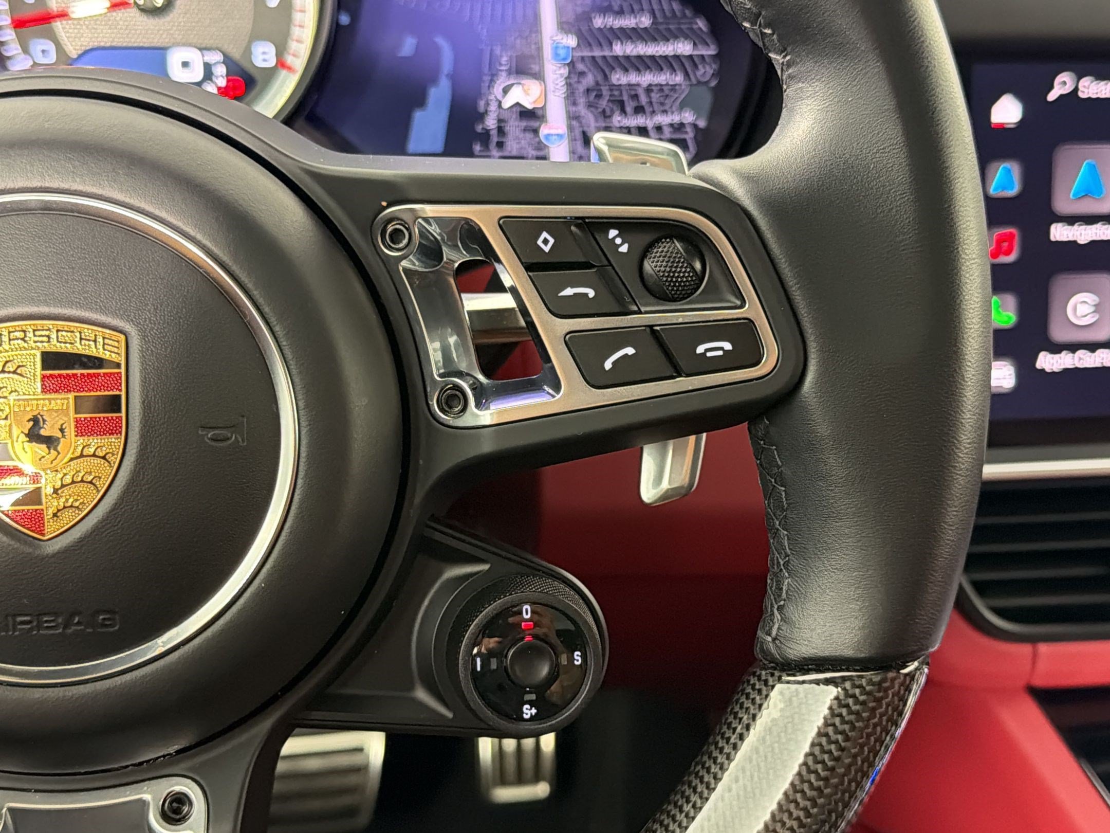 Certified 2023 Porsche Cayenne Turbo AWD/4WD image 23