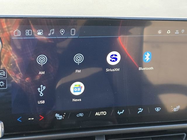 New 2026 Chevrolet Equinox EV LT image 4