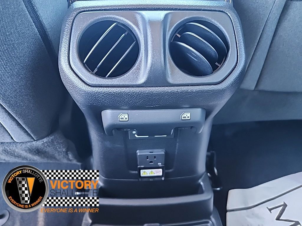 Used 2025 Jeep Wrangler Sahara 4xe image 4