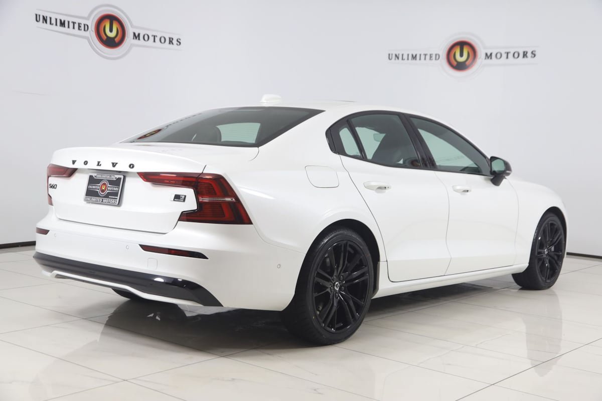 Used 2024 Volvo S60 T8 Plus AWD/4WD image 3