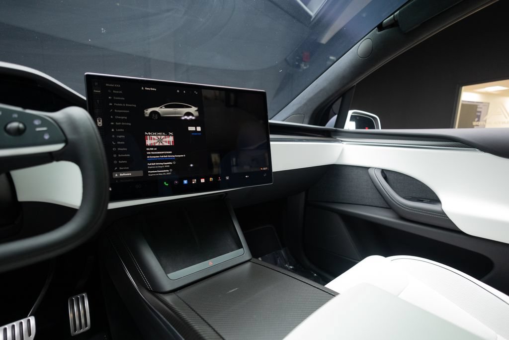 Used 2023 Tesla Model X Plaid AWD/4WD image 28