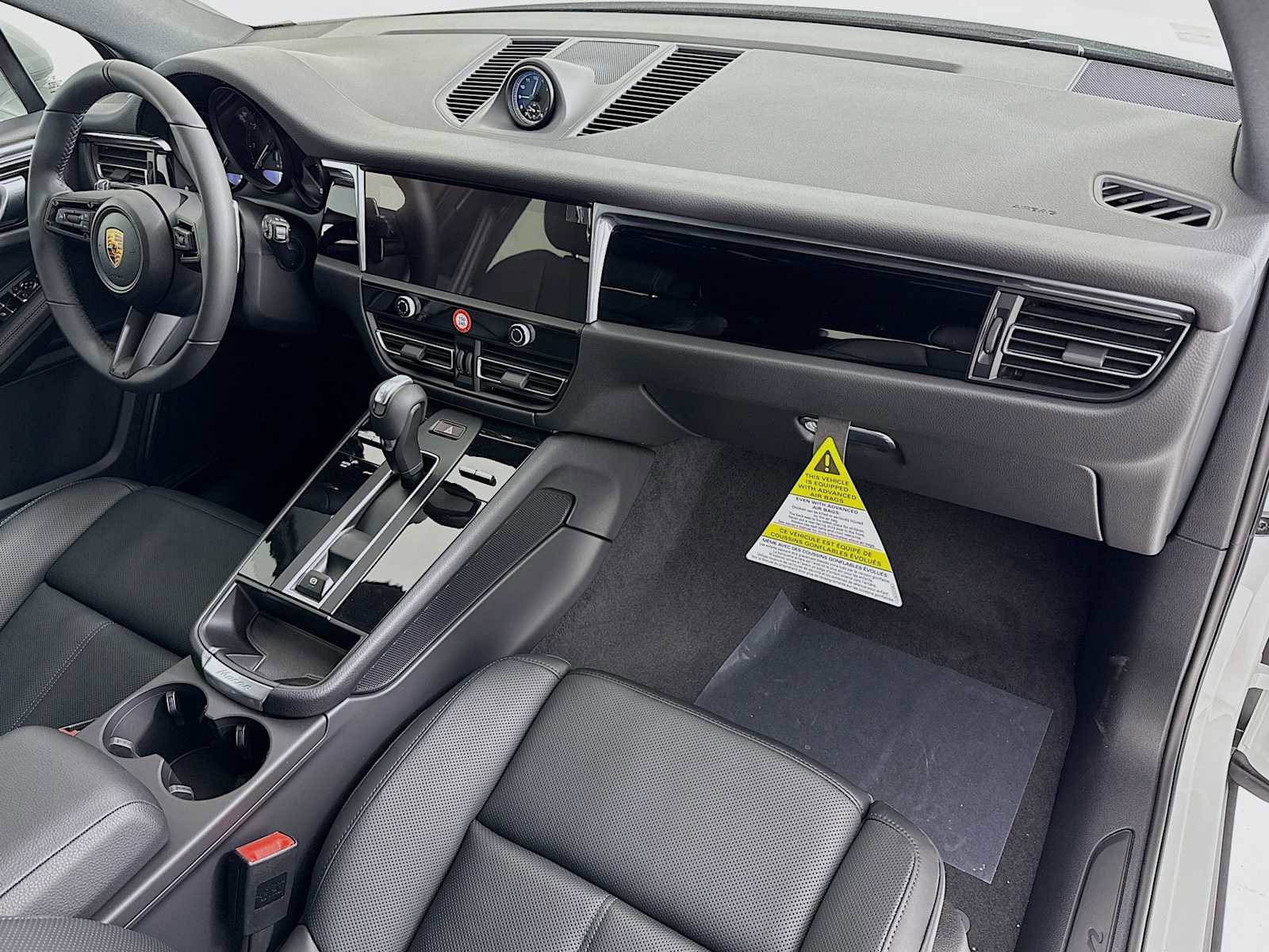 New 2026 Porsche Macan image 31