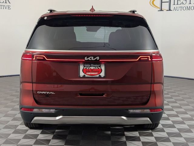 Used 2024 Kia Carnival SX Prestige image 6