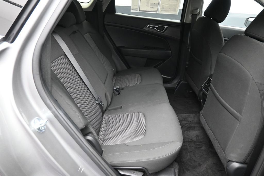 Certified 2025 Kia Sportage LX FWD image 22