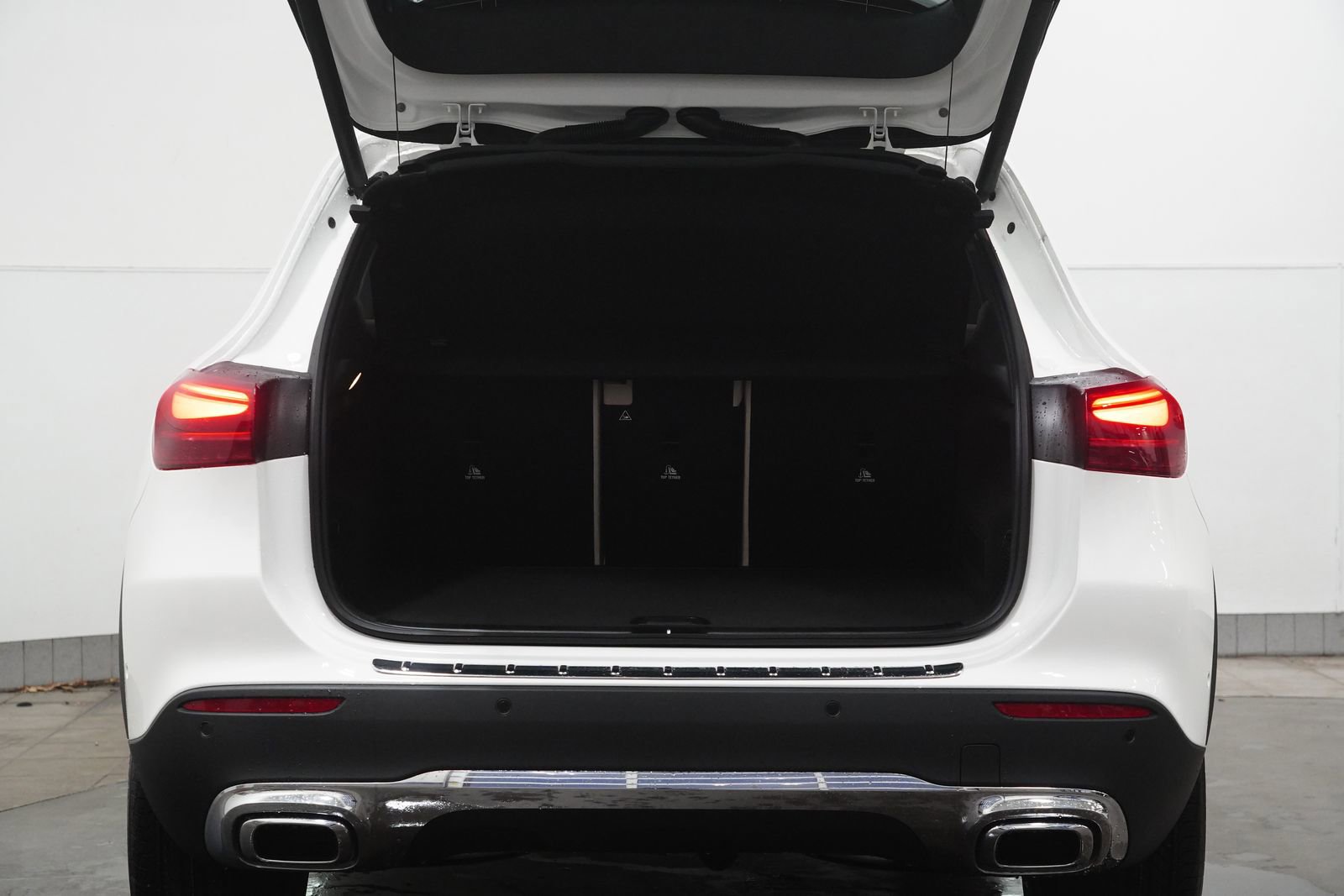 New 2026 Mercedes-Benz GLA 250 4MATIC image 34