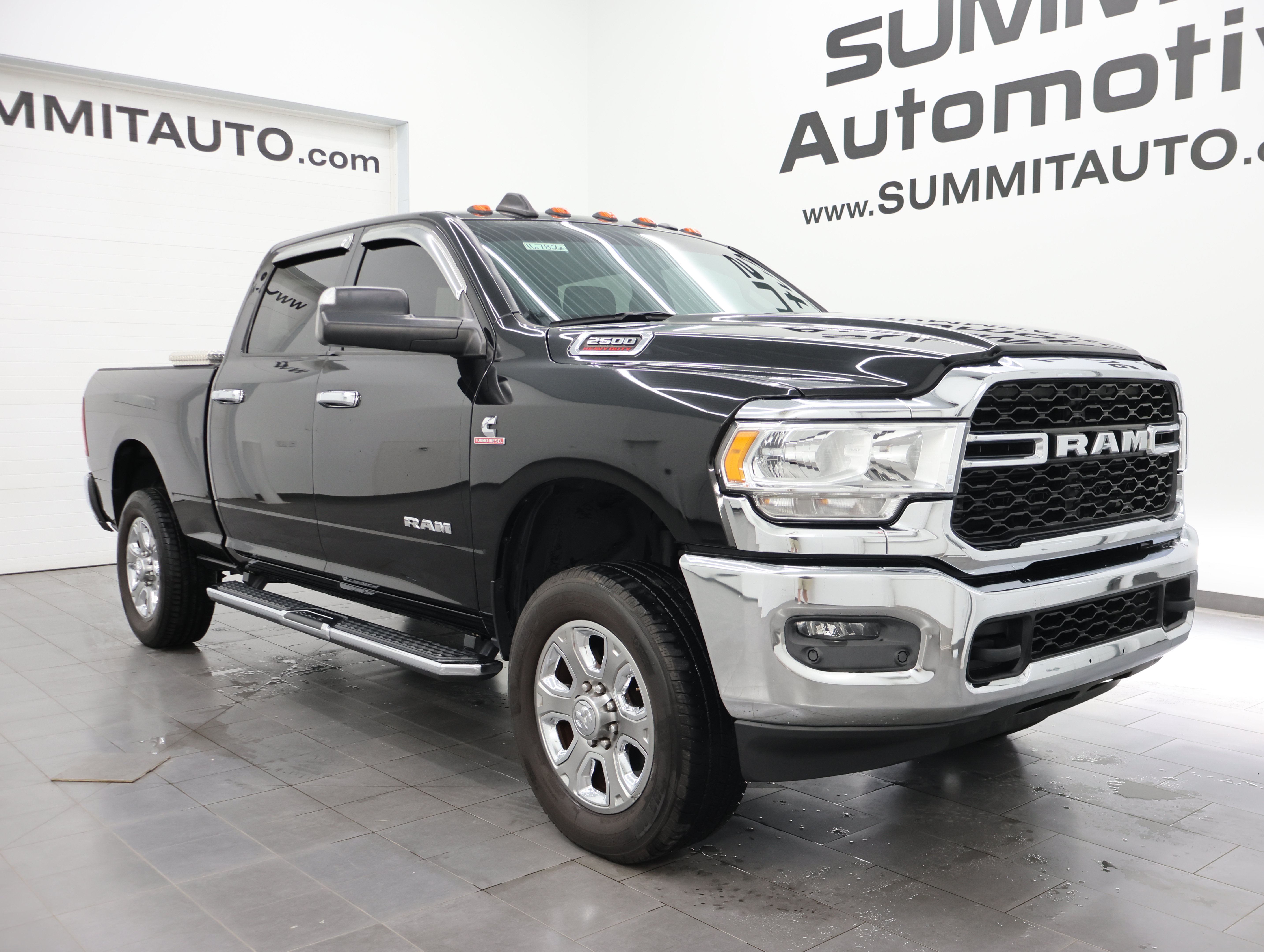 Used 2021 RAM 2500 Tradesman AWD/4WD image 2