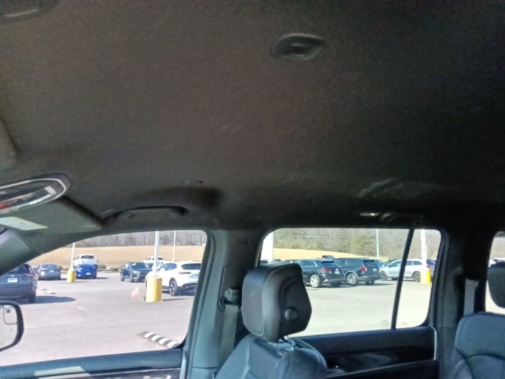 Used 2023 Jeep Wagoneer 2WD image 14