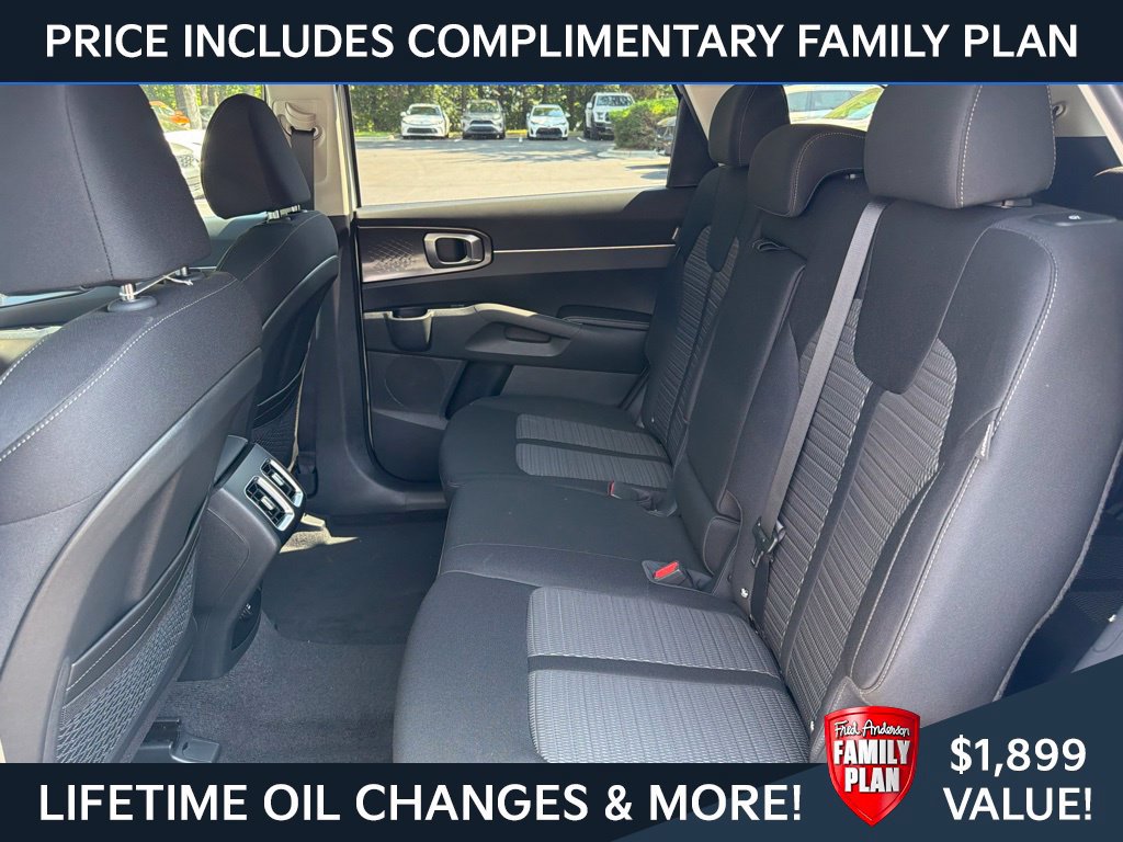 New 2026 Kia Sorento LX FWD image 9