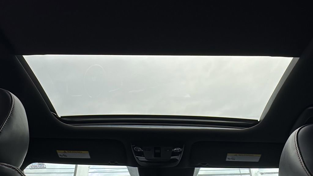 Used 2023 Kia K5 GT image 16