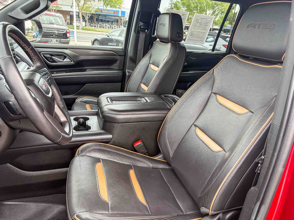 Used 2022 GMC Yukon XL AT4 image 41
