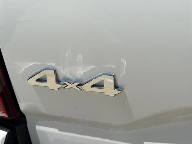 Certified 2023 Toyota Tacoma SR AWD/4WD image 12