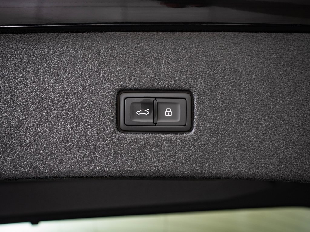 New 2026 Audi Q8 Prestige image 20