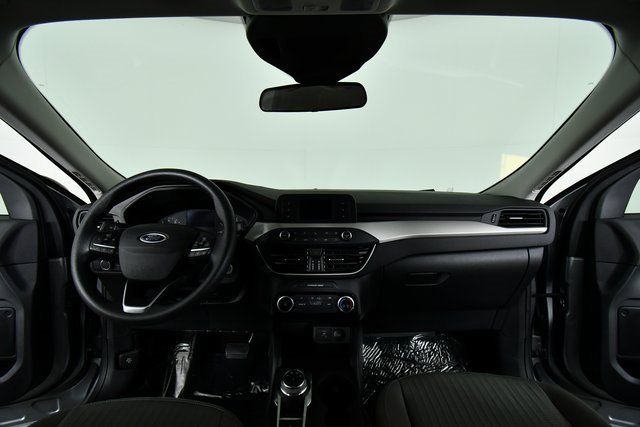 Used 2022 Ford Escape S image 18