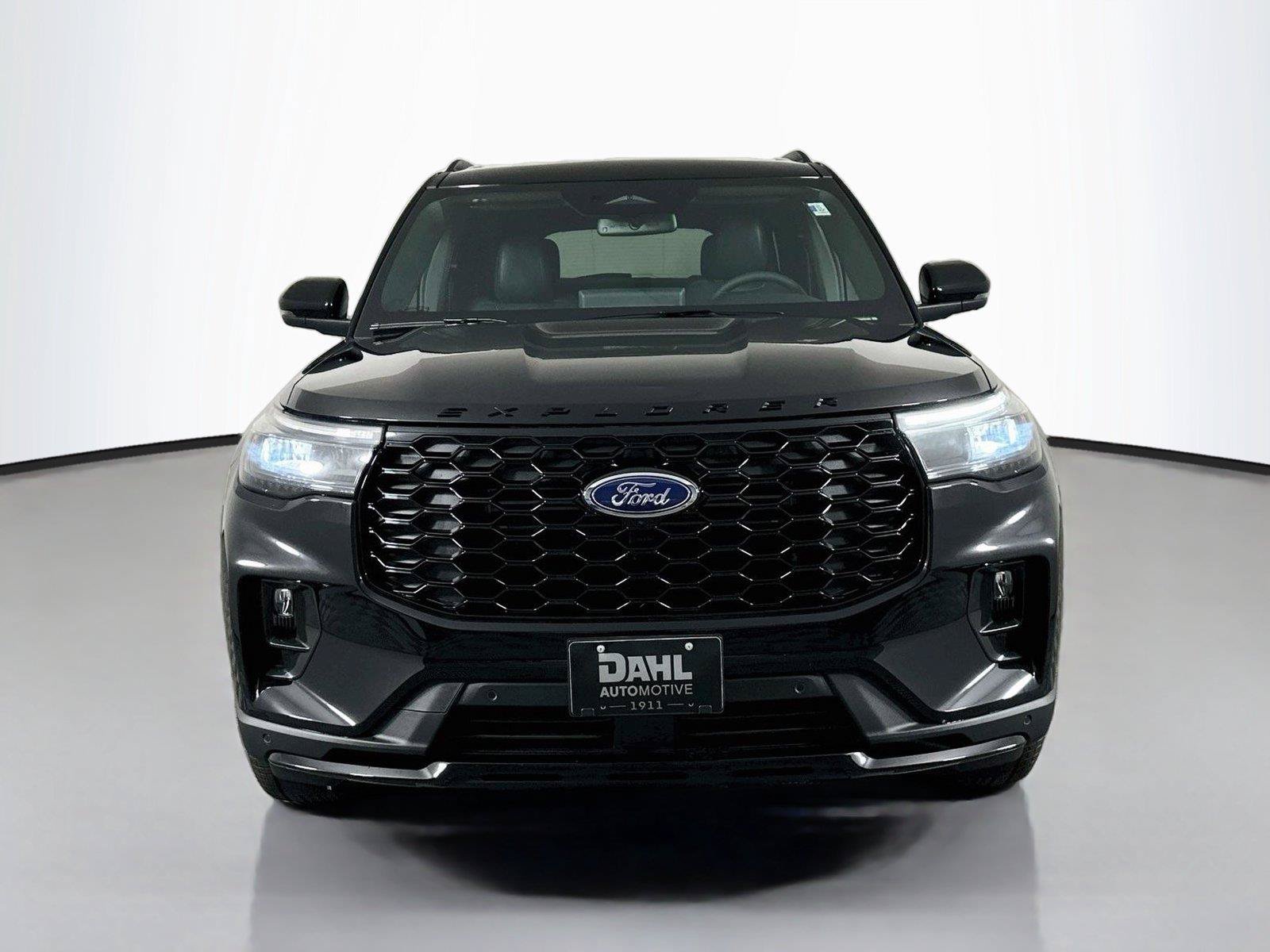 New 2026 Ford Explorer ST-Line w/ ST-Line Street Pack AWD/4WD image 3