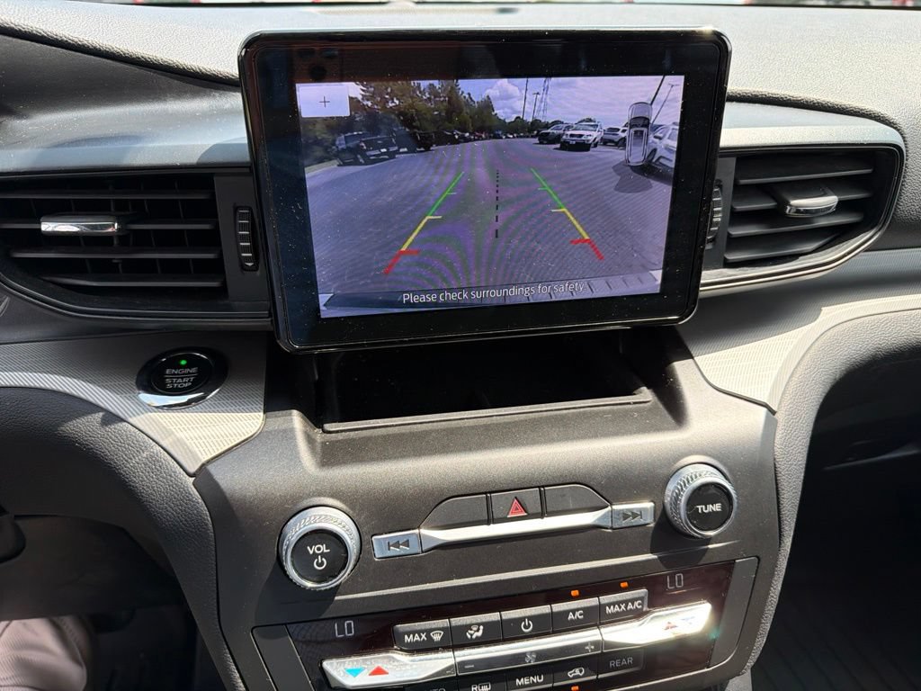 Used 2020 Ford Explorer XLT RWD image 3
