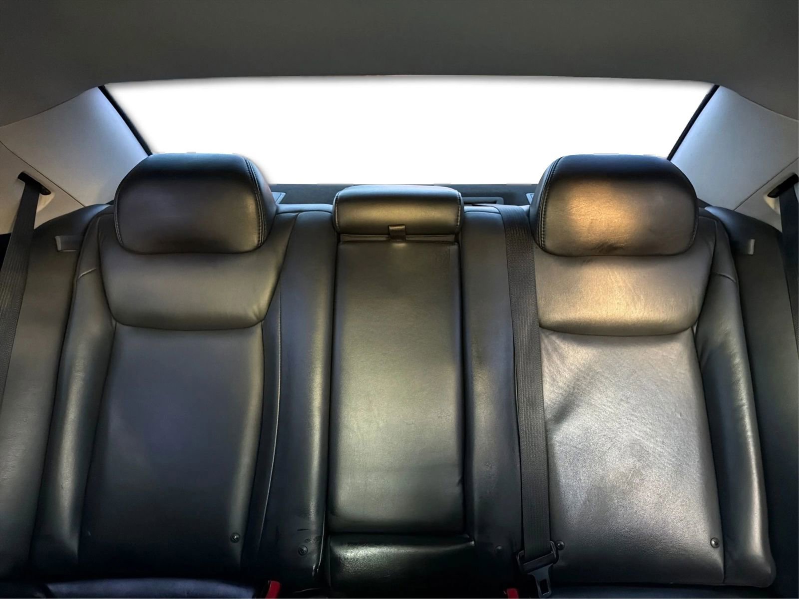 Used 2018 Chrysler 300 Touring L image 15