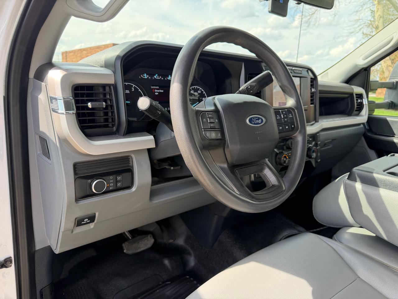 Used 2023 Ford F450 XL w/ Snow Plow Prep Package image 19