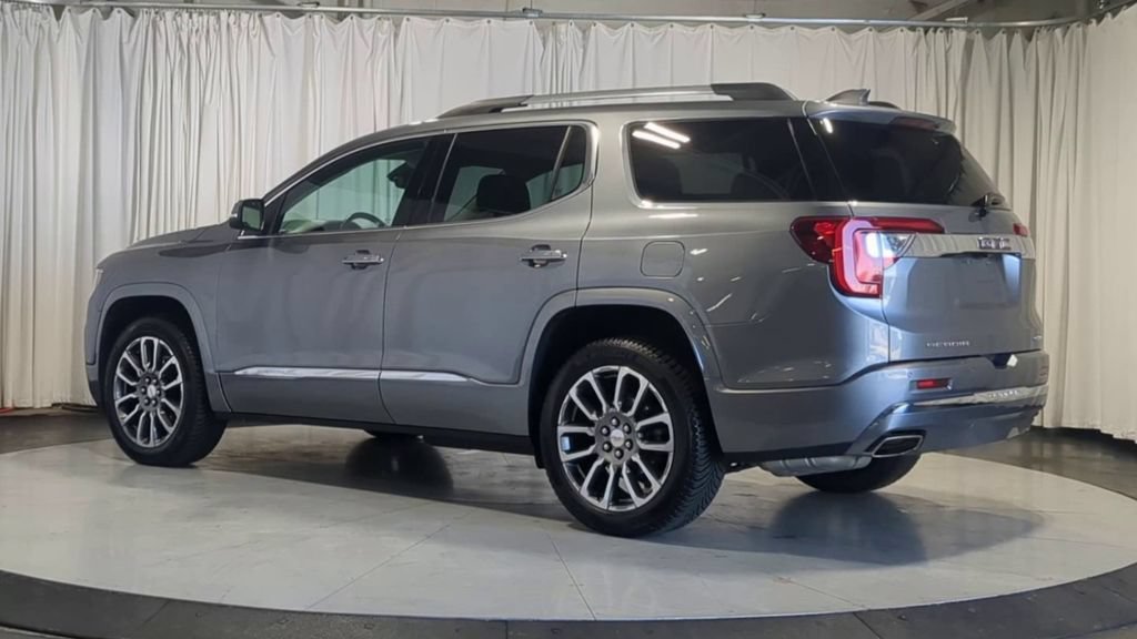 Used 2021 GMC Acadia Denali w/ Denali Ultimate Package AWD/4WD image 8