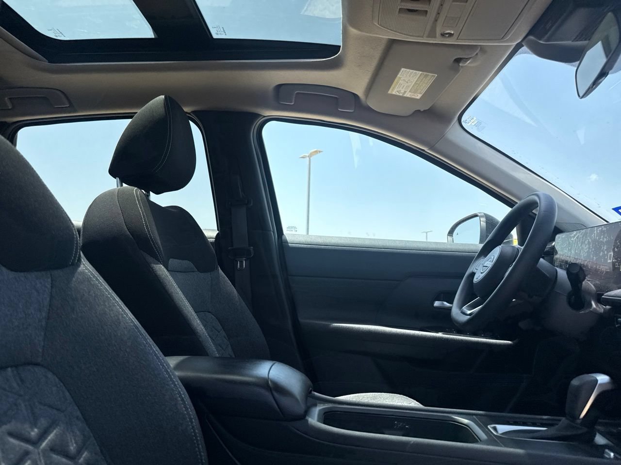 Certified 2025 Nissan Kicks SV w/ SV Premium Package FWD image 25