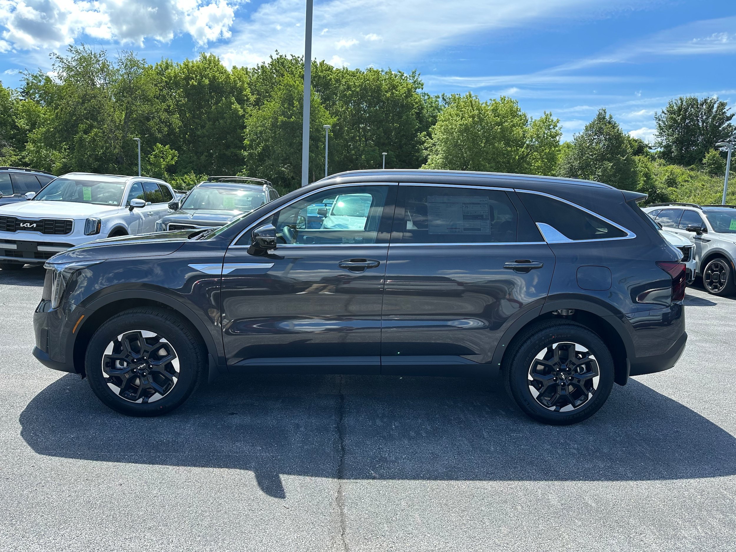 New 2026 Kia Sorento S AWD/4WD image 8