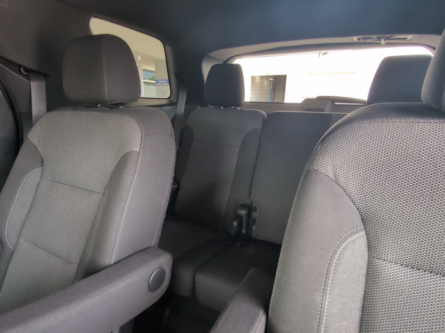 Used 2023 Chevrolet Traverse LT FWD image 20