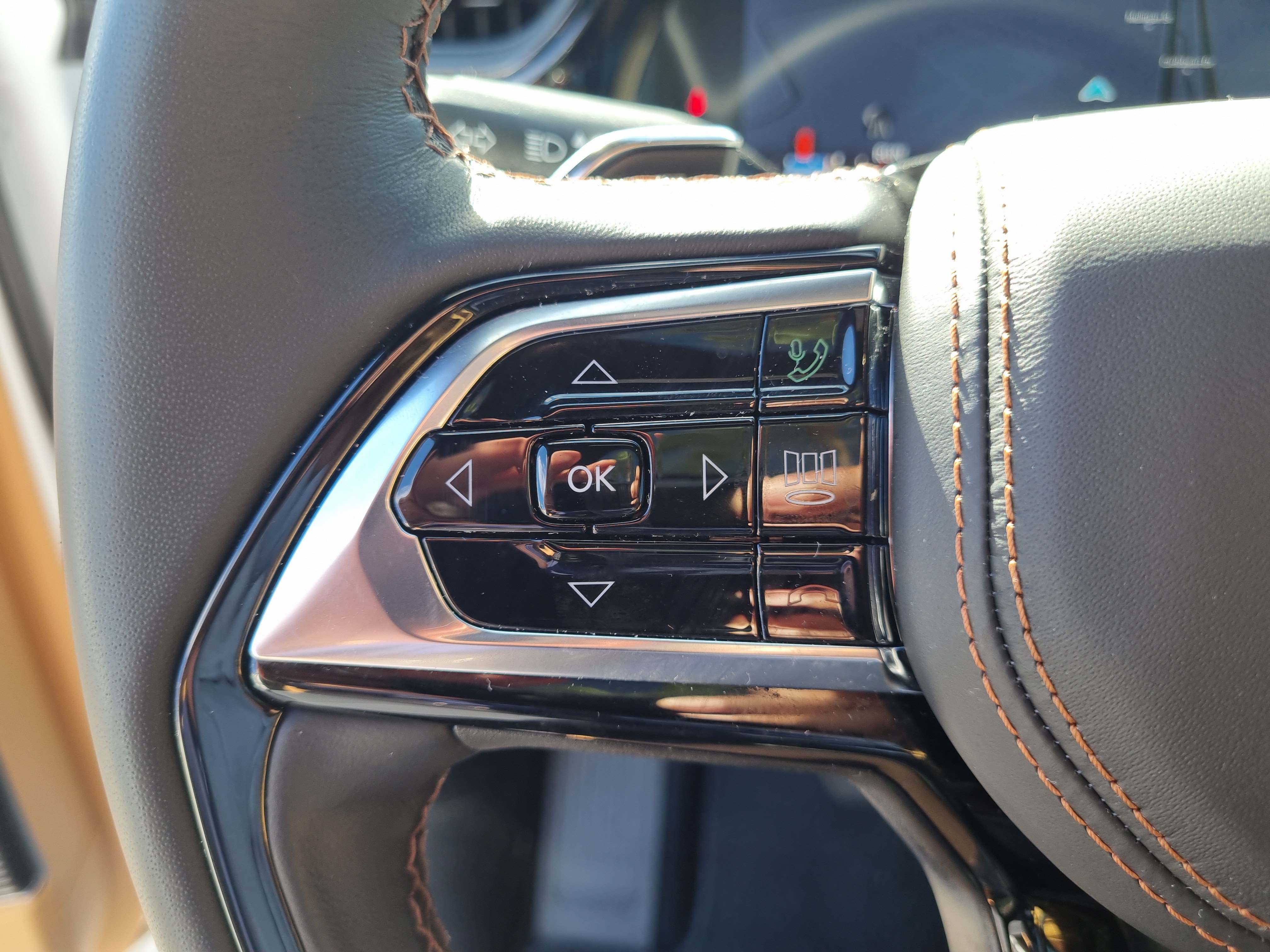 Used 2026 Jeep Grand Cherokee L Summit AWD/4WD image 29