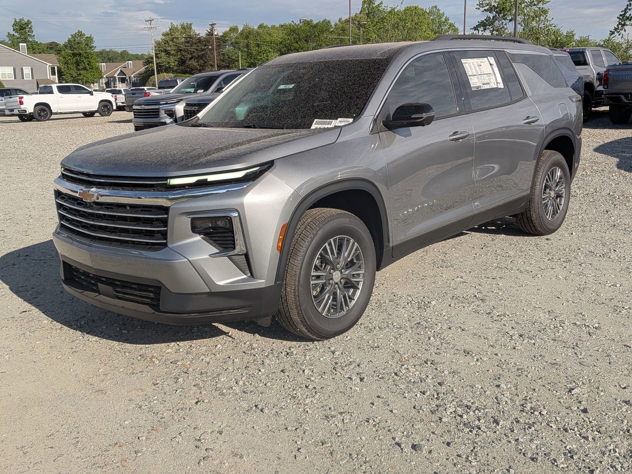 New 2026 Chevrolet Traverse LT w/ Driver Confidence Package FWD image 3