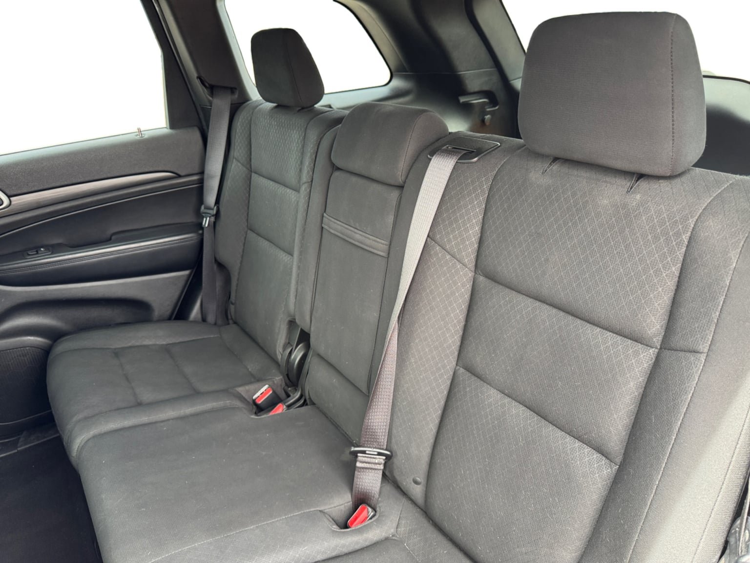 Used 2019 Jeep Grand Cherokee Laredo AWD/4WD image 16
