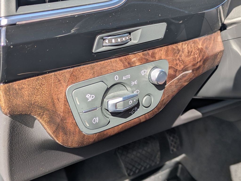 Used 2018 Audi Q7 3.0T Prestige image 23