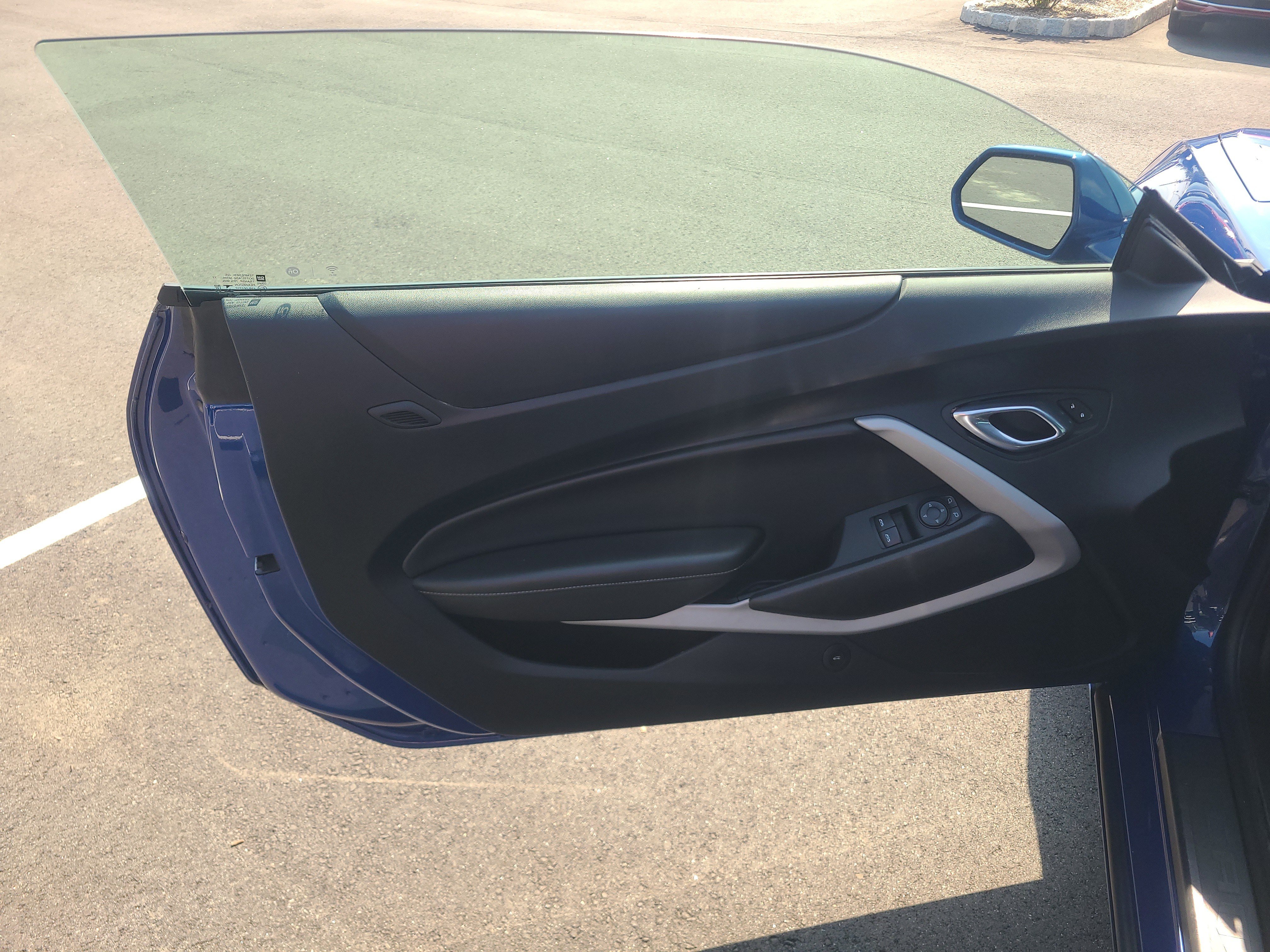 Used 2020 Chevrolet Camaro LT RWD image 14