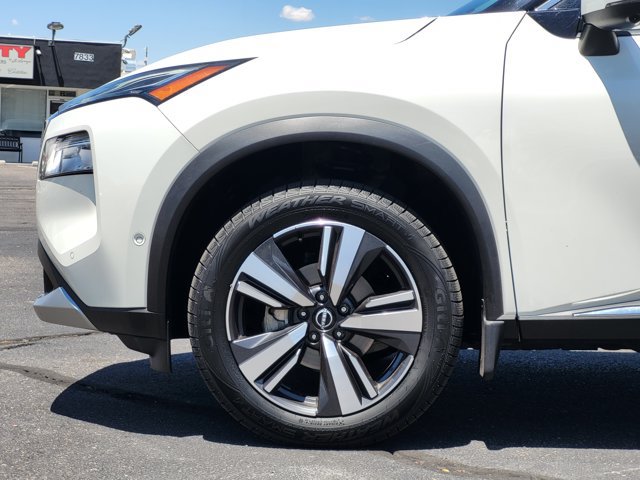Certified 2023 Nissan Rogue Platinum w/ Platinum Premium Package FWD image 9