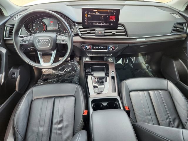 Used 2023 Audi Q5 2.0T Premium w/ Convenience Package image 24