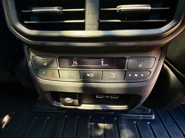 Used 2023 Honda Pilot Elite image 37