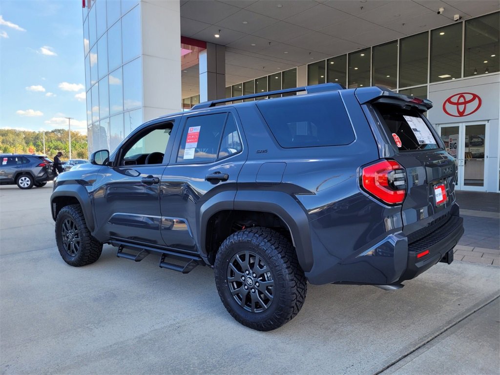 New 2025 Toyota 4Runner SR5 image 10