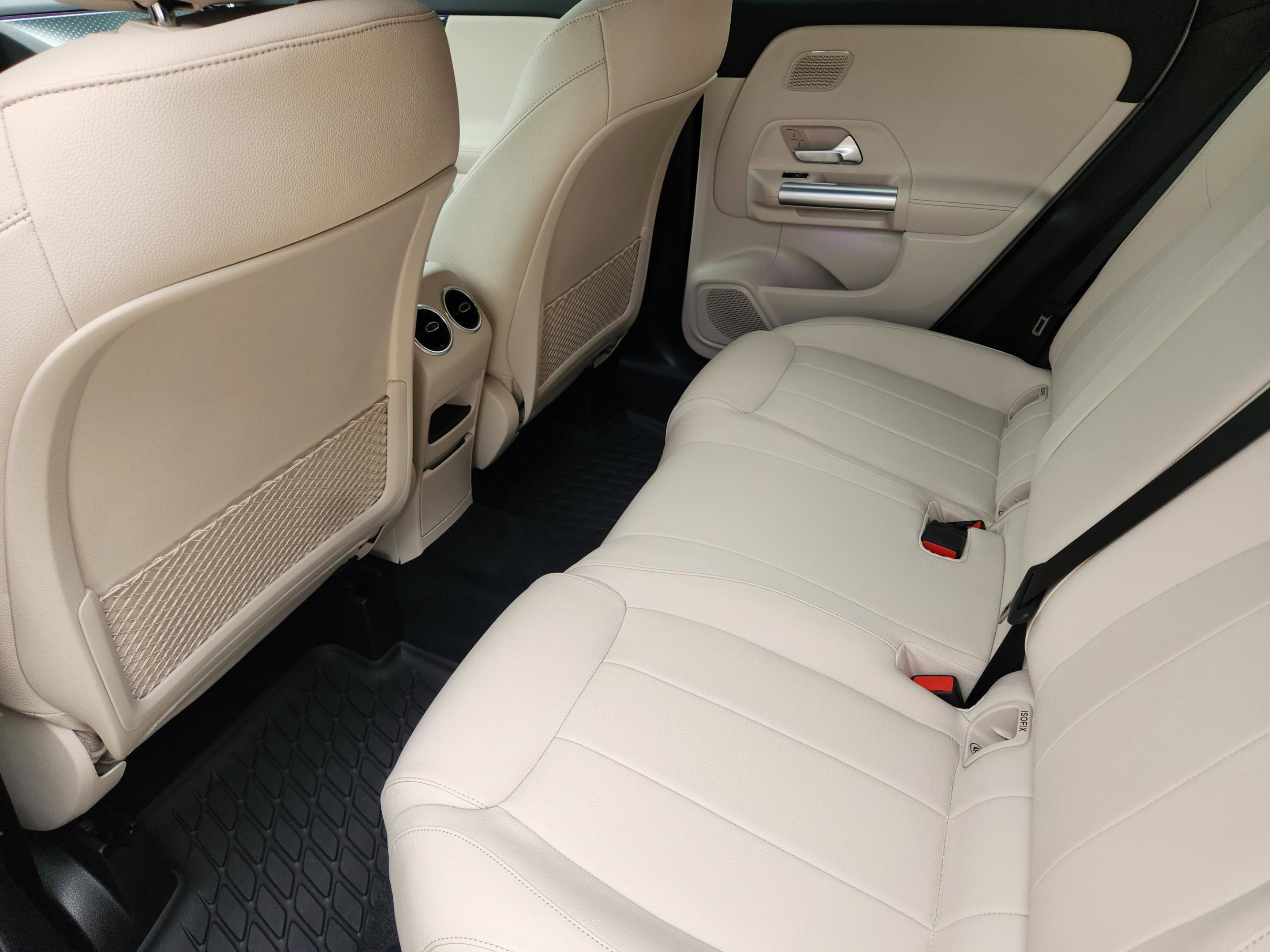 Used 2025 Mercedes-Benz GLA 250 image 22