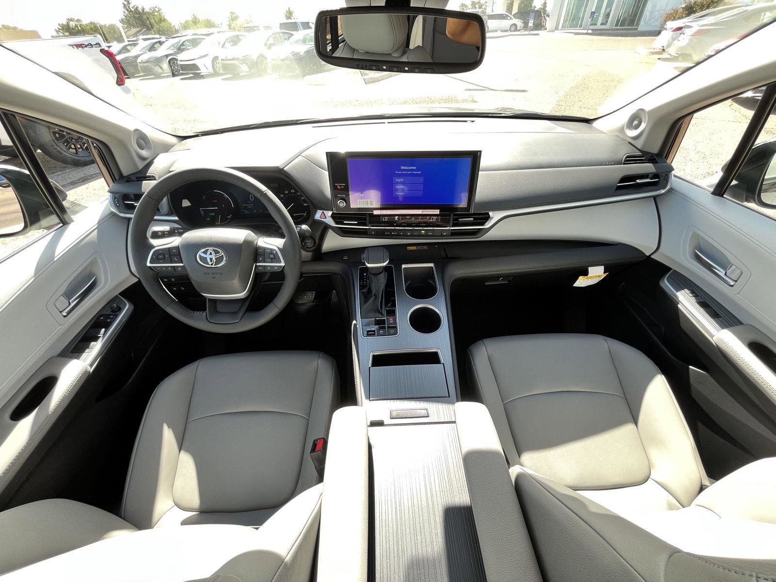 New 2025 Toyota Sienna XLE image 22