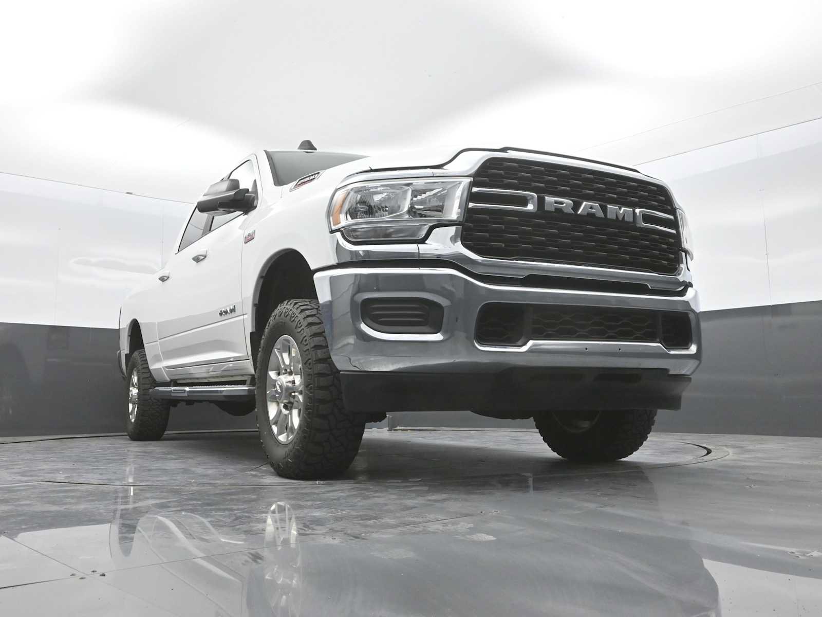 Used 2022 RAM 2500 Big Horn AWD/4WD image 36