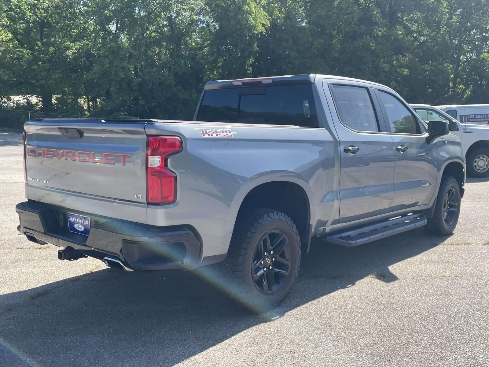 Used 2019 Chevrolet Silverado 1500 LT Trail Boss AWD/4WD image 3