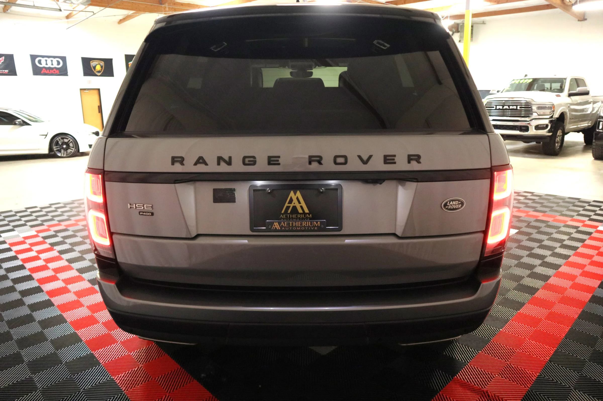 Used 2022 Land Rover Range Rover Westminster Edition image 9