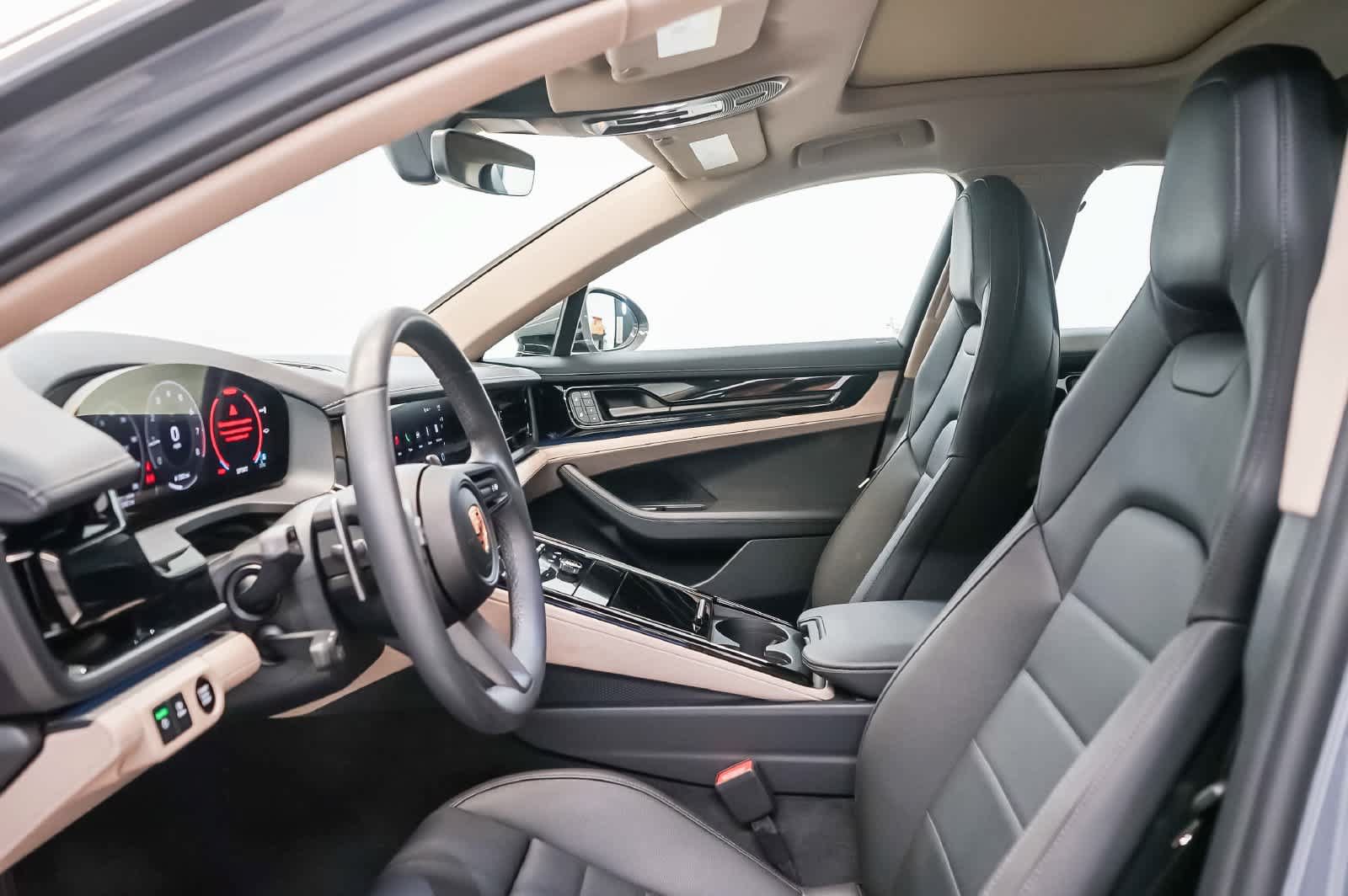 Certified 2025 Porsche Panamera RWD image 23