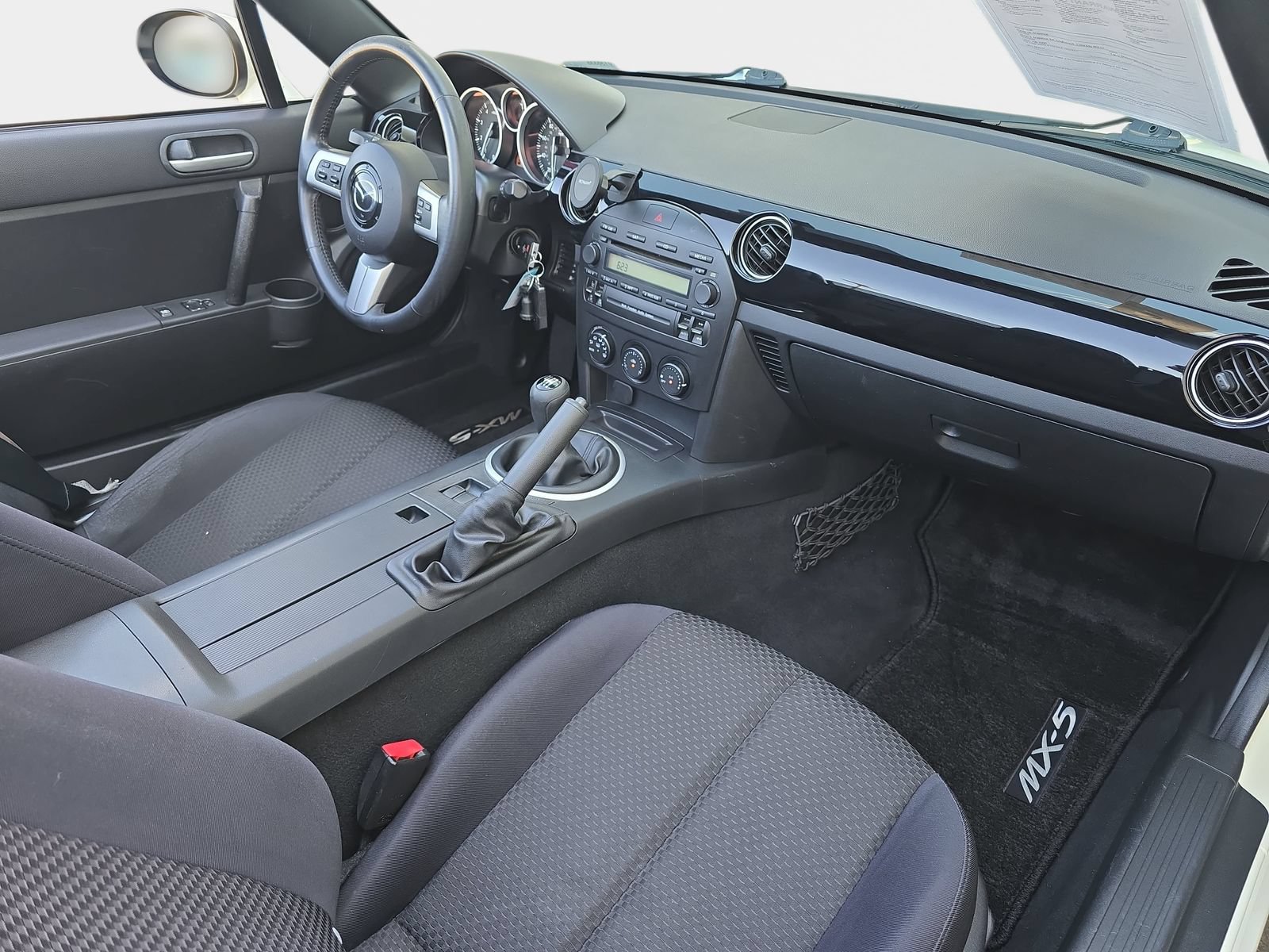 Used 2007 MAZDA MX-5 Miata Touring RWD image 13