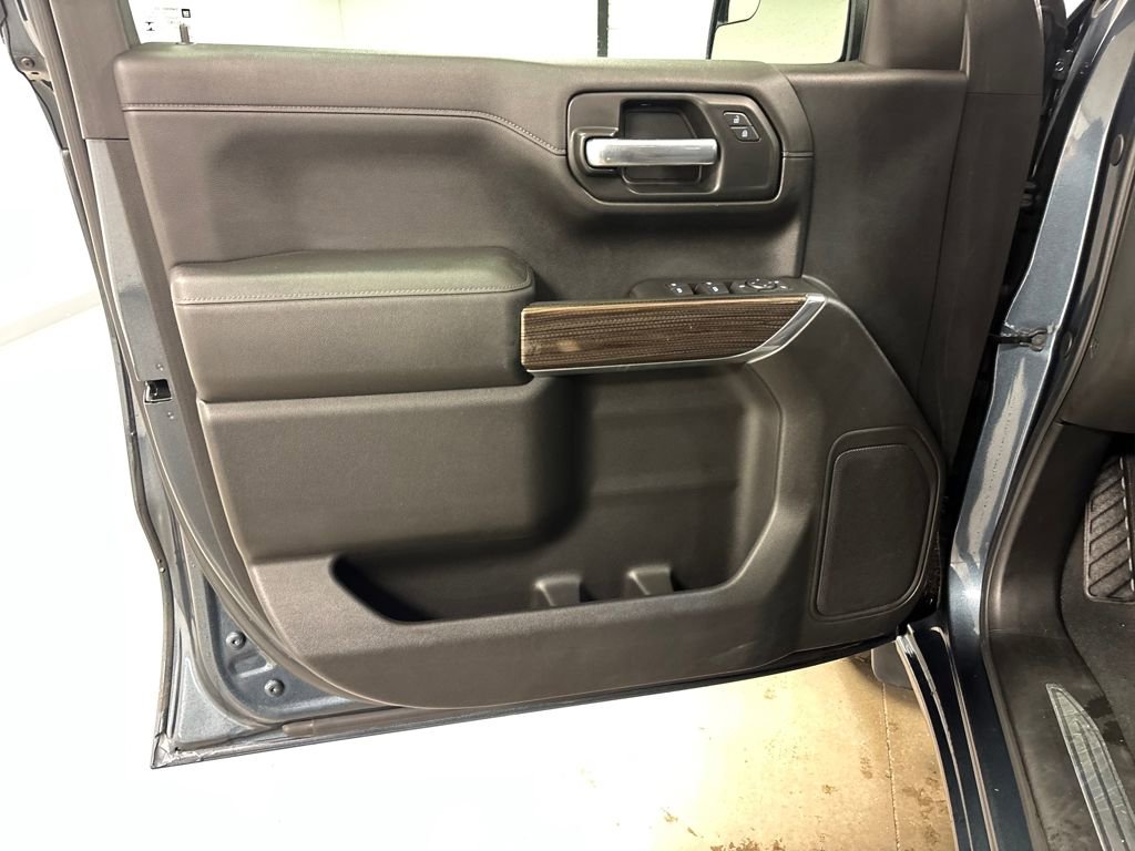 Used 2020 Chevrolet Silverado 1500 LT w/ All-Star Edition image 22