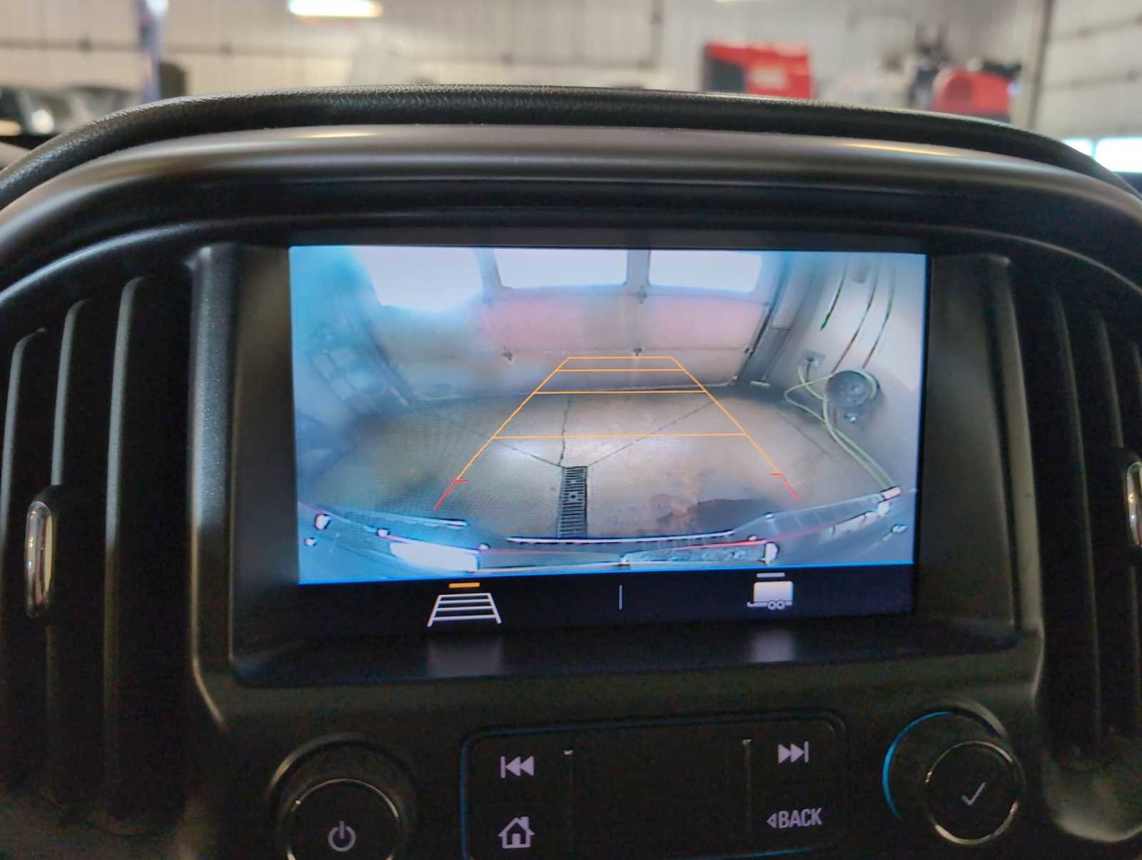 Used 2022 GMC Canyon AT4 w/ Trailering Package image 14