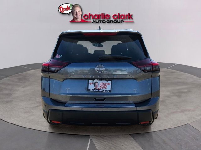 Certified 2025 Nissan Rogue SV w/ SV Premium Package image 5