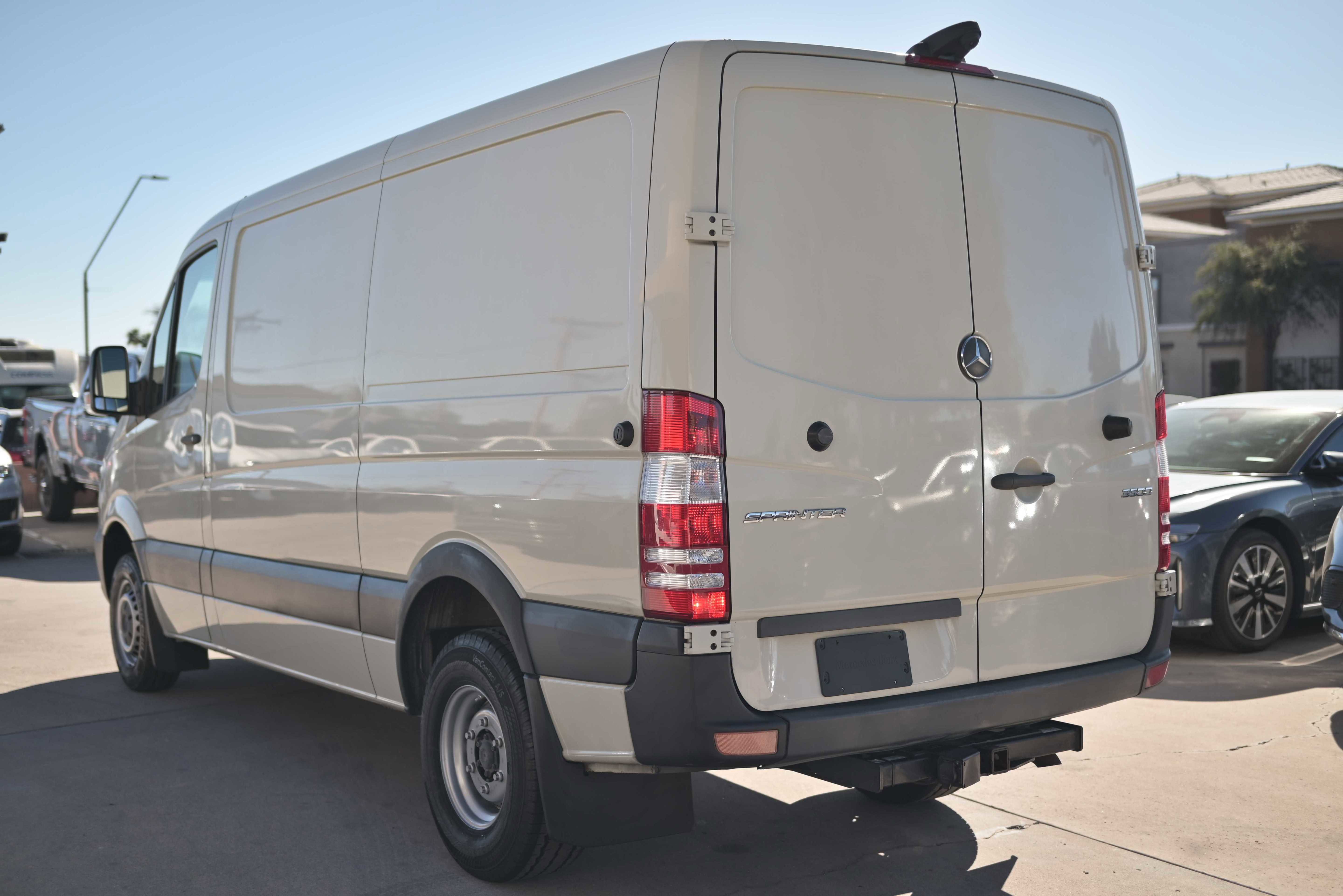 Used 2017 Mercedes-Benz Sprinter 3500 w/ Trailer Hitch Package image 5