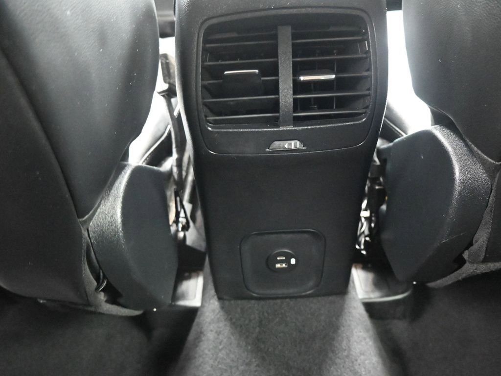 Certified 2020 Ford Escape SEL image 17