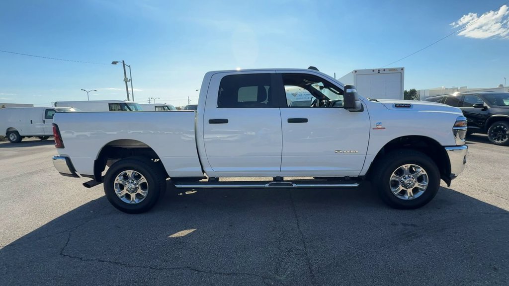 Used 2025 RAM 2500 Big Horn AWD/4WD image 9