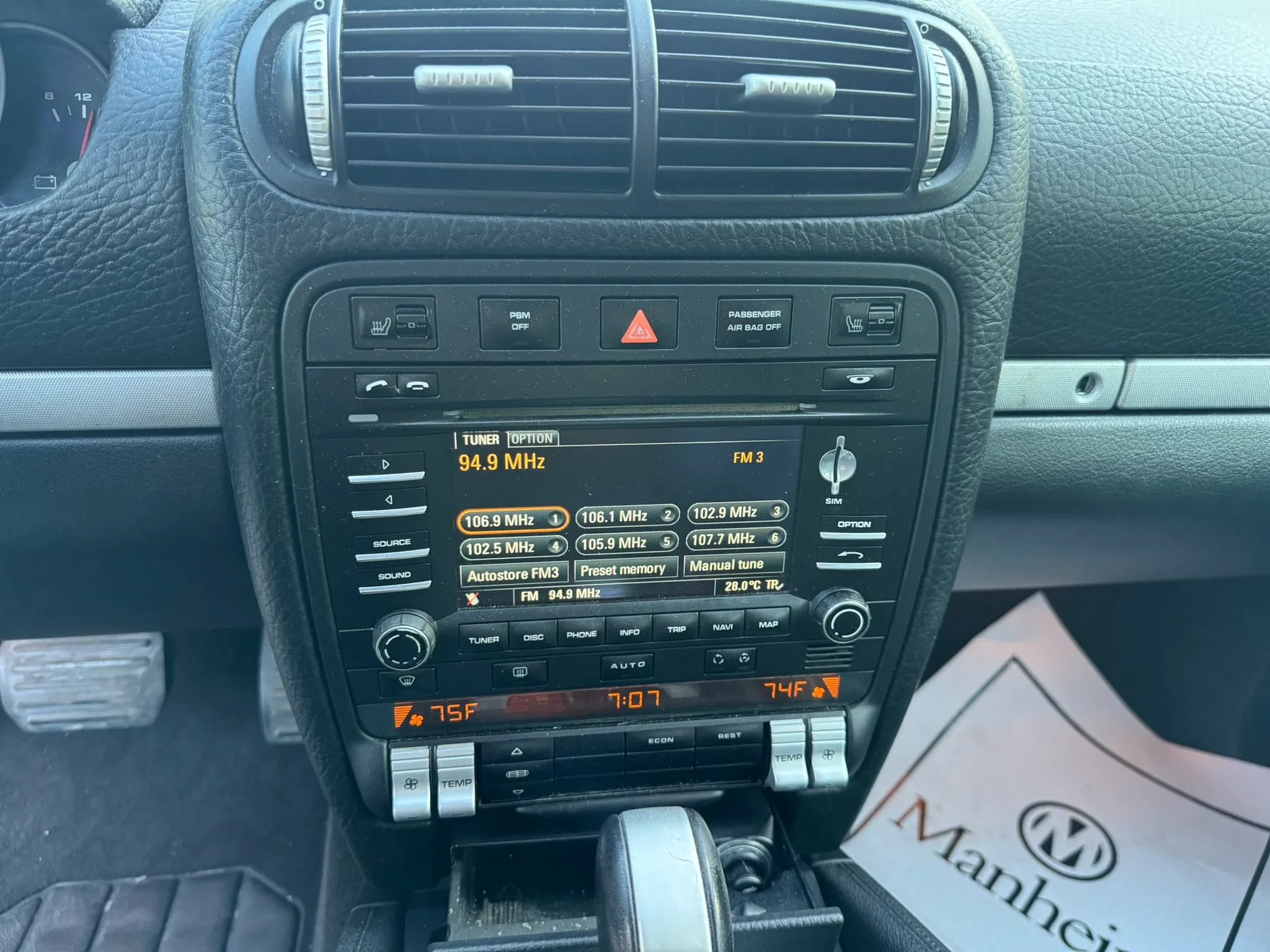 Used 2010 Porsche Cayenne AWD/4WD image 16