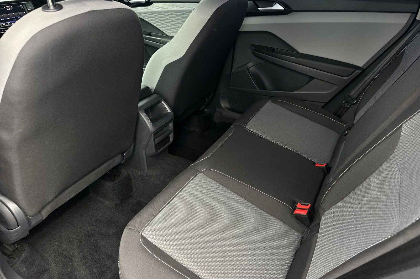 Used 2023 Volkswagen Taos S FWD image 12